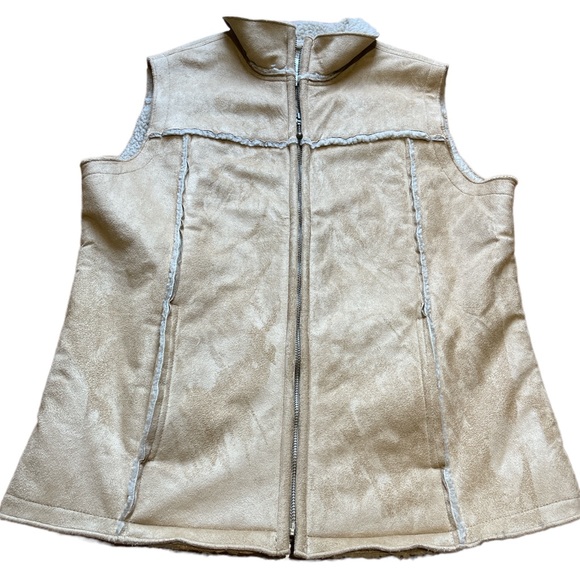 Wind river faux suede winter/fall vest size medium - Picture 1 of 4